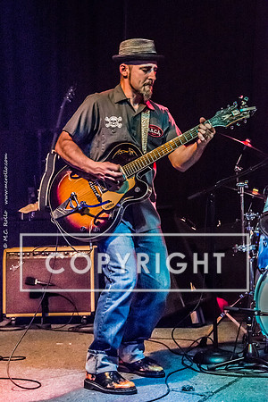 Dragstrip Phantoms at Strange Brew April 25 2015-016-5