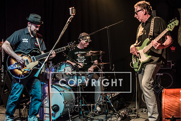 Dragstrip Phantoms at Strange Brew April 25 2015-119-23