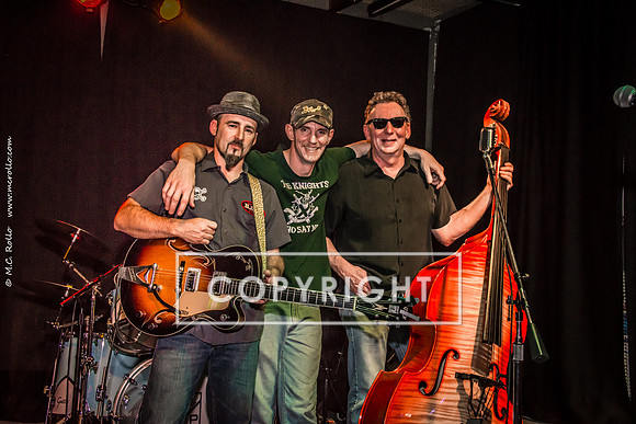 Dragstrip Phantoms at Strange Brew April 25 2015-003-1-2