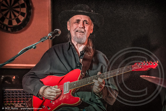 Jerry Beach Blues Jam at Lees March 23 2015-762-207-208