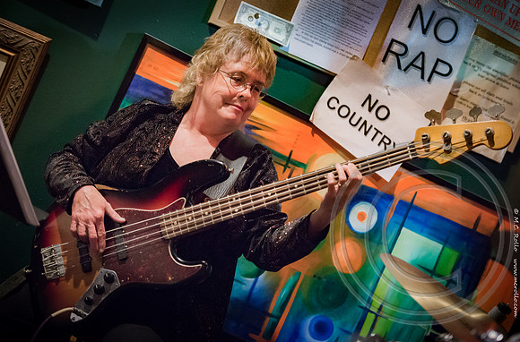 Cathey and Bryan Foreman at Noble Savage Tavern 11-27-2015-038
