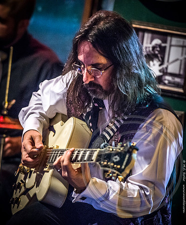 Cathey and Bryan Foreman at Noble Savage Tavern 11-27-2015-026