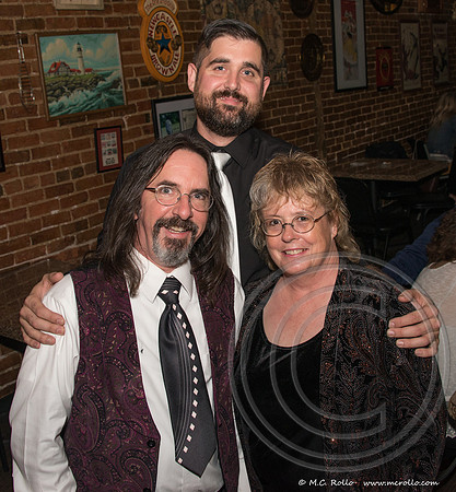 Cathey and Bryan Foreman at Noble Savage Tavern 11-27-2015-077-2