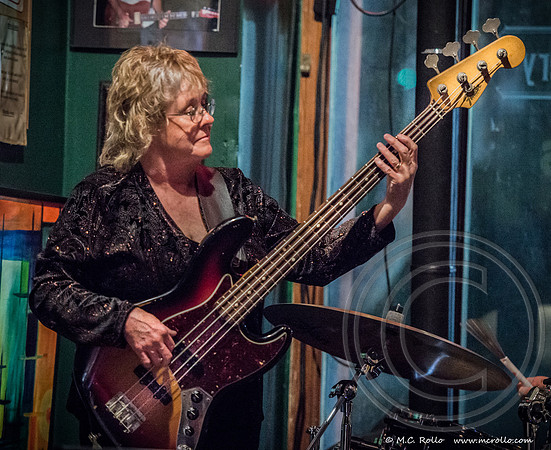 Cathey and Bryan Foreman at Noble Savage Tavern 11-27-2015-007