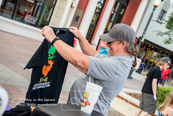 Red River District Saturday in the Square 5-29-17-166