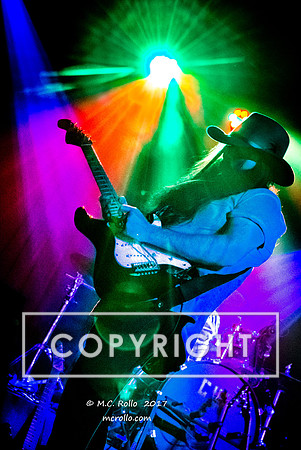 Cole Vosbury Trio plus at Strange Brew 9-22-17-355